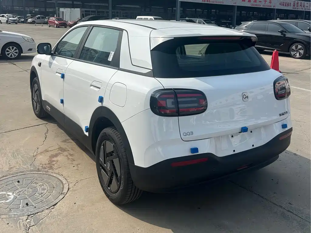 Chery QQ QQ3 EV — фото 6
