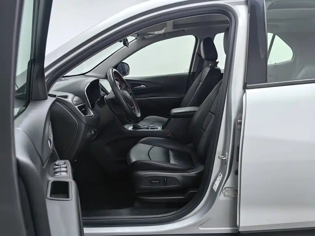 Chevrolet Equinox — фото 10