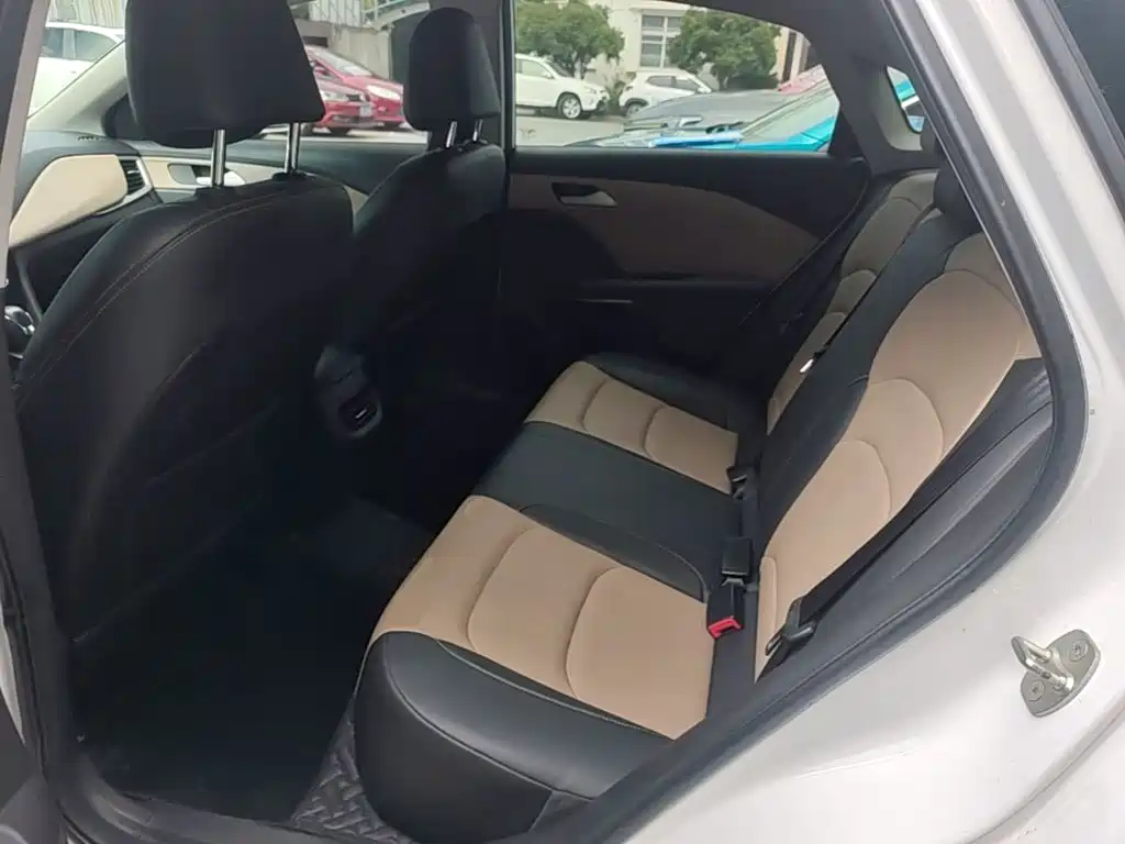 Chevrolet Monza — фото 17