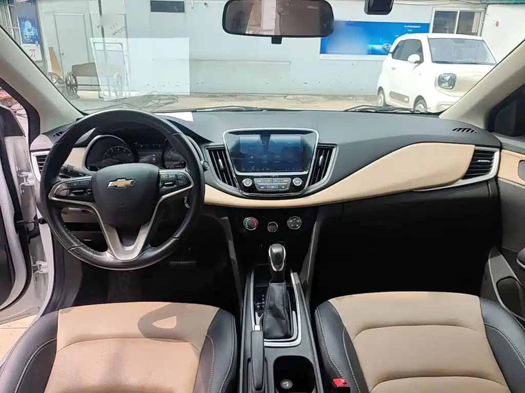 Chevrolet Monza — фото 10