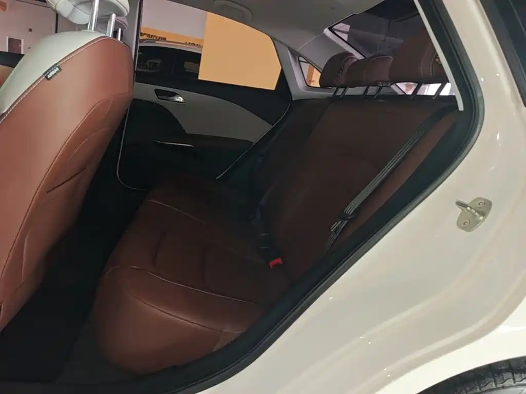 Chevrolet Monza — фото 17