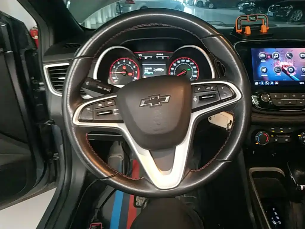 Chevrolet Monza — фото 11