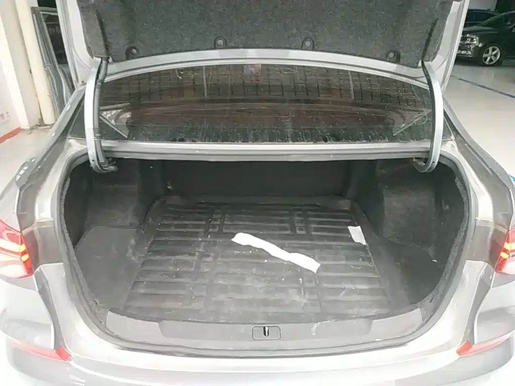 Chevrolet Monza — фото 19