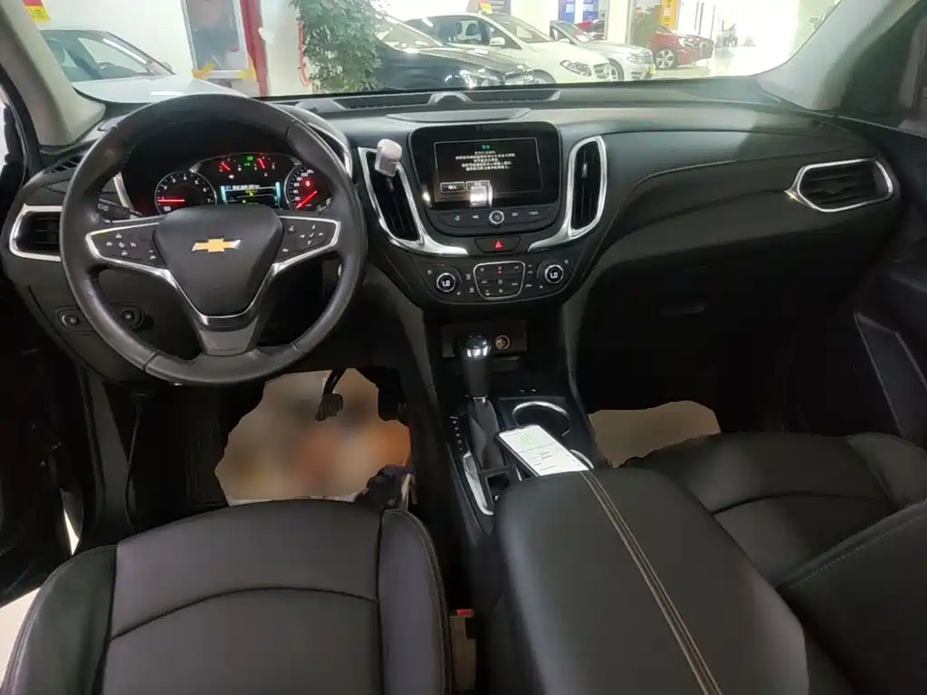 Chevrolet Equinox — фото 10