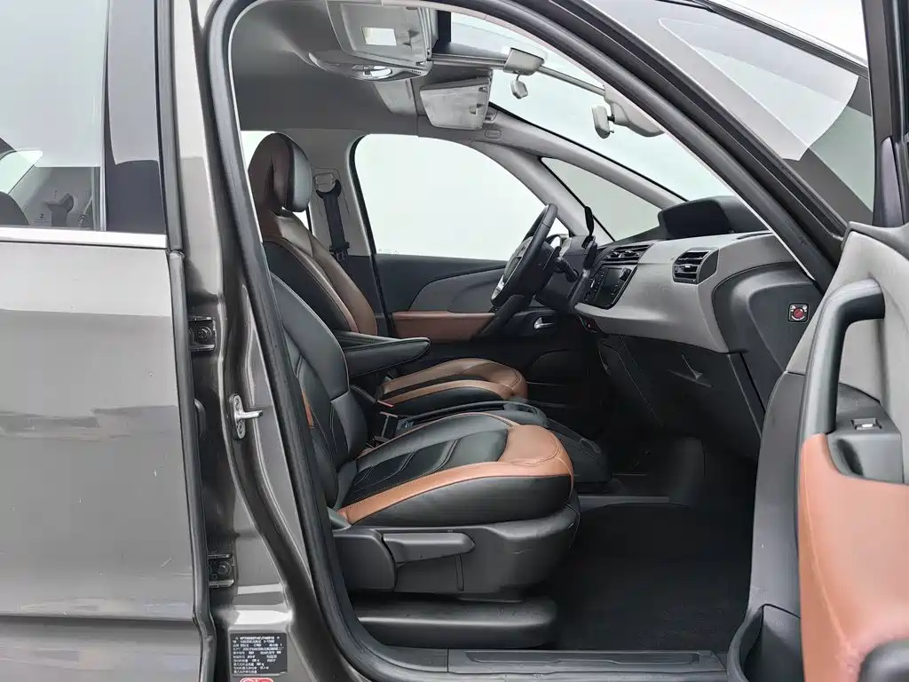 Citroen C4 Picasso — фото 23