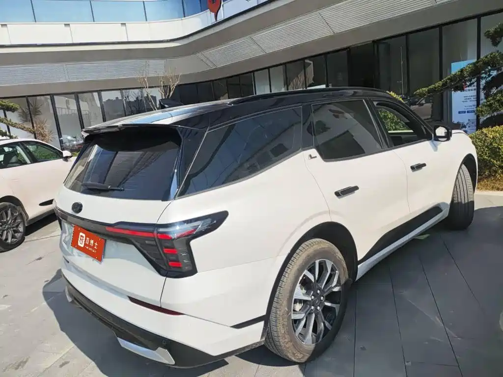 Ford Edge — фото 2