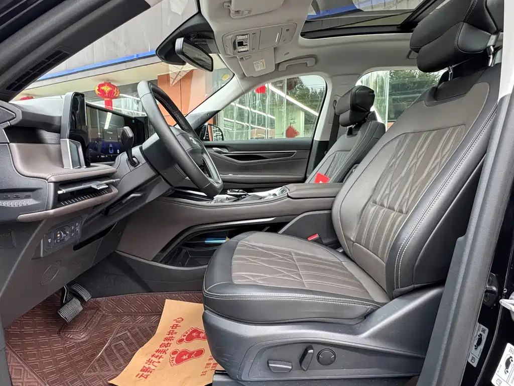 Ford Edge — фото 9