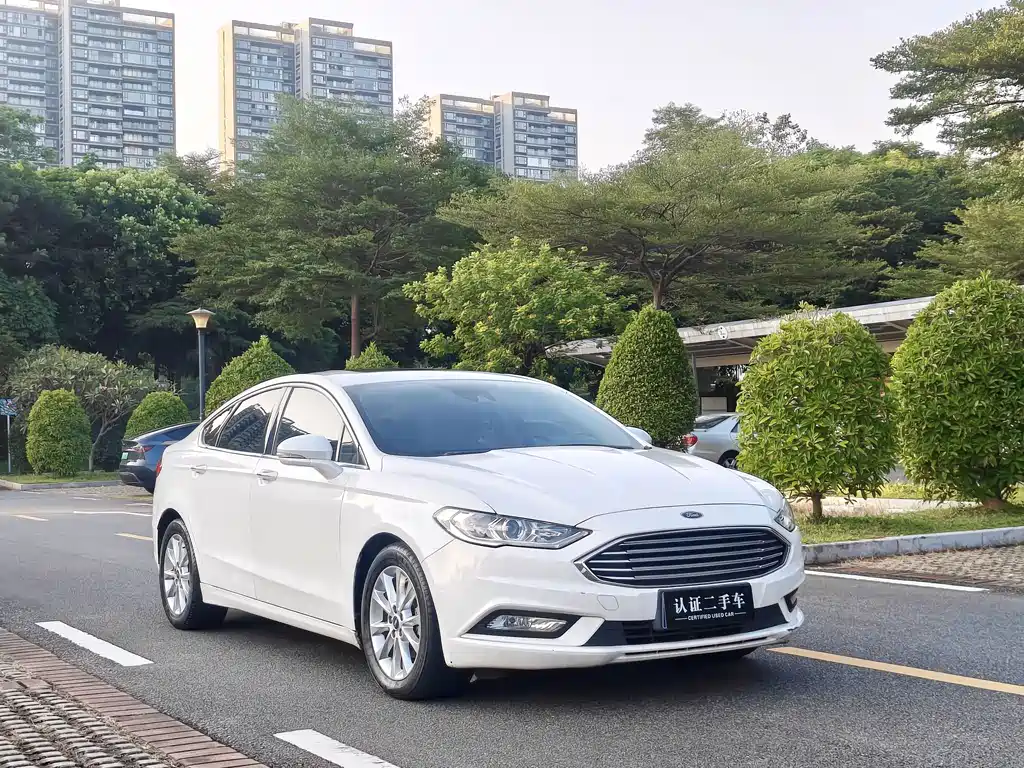 Ford Mondeo — фото 4