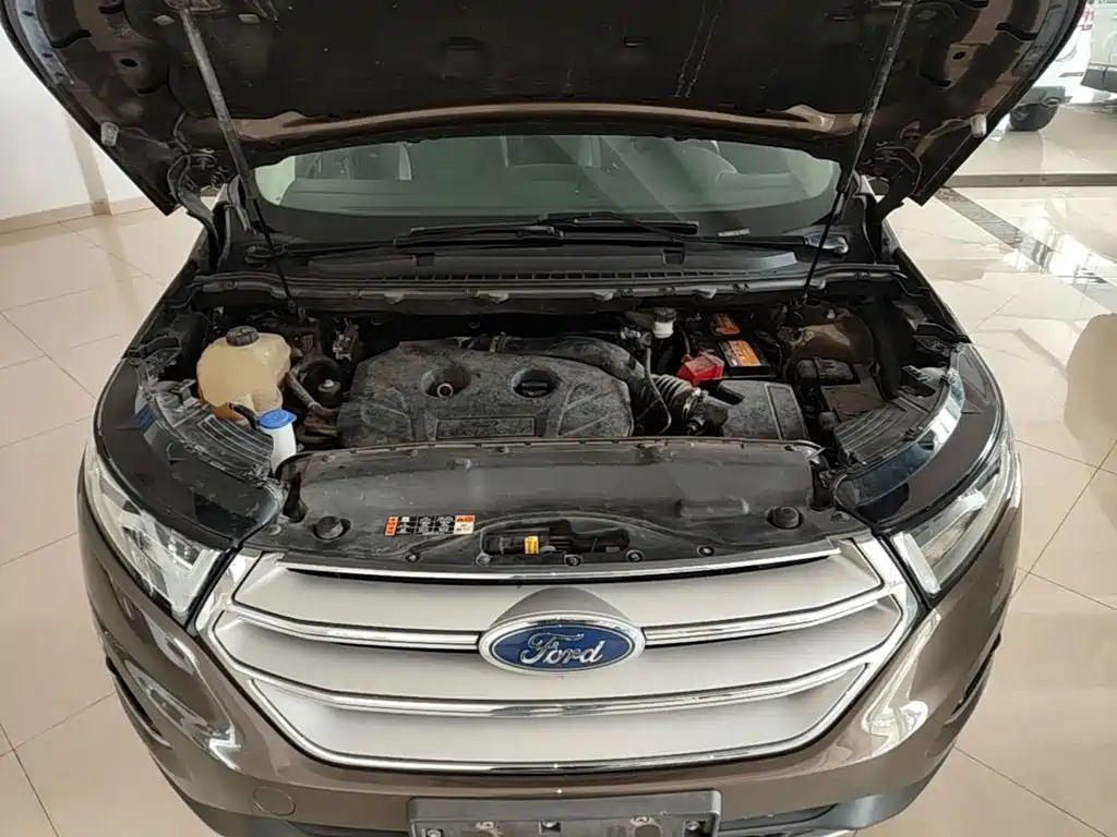 Ford Edge — фото 20
