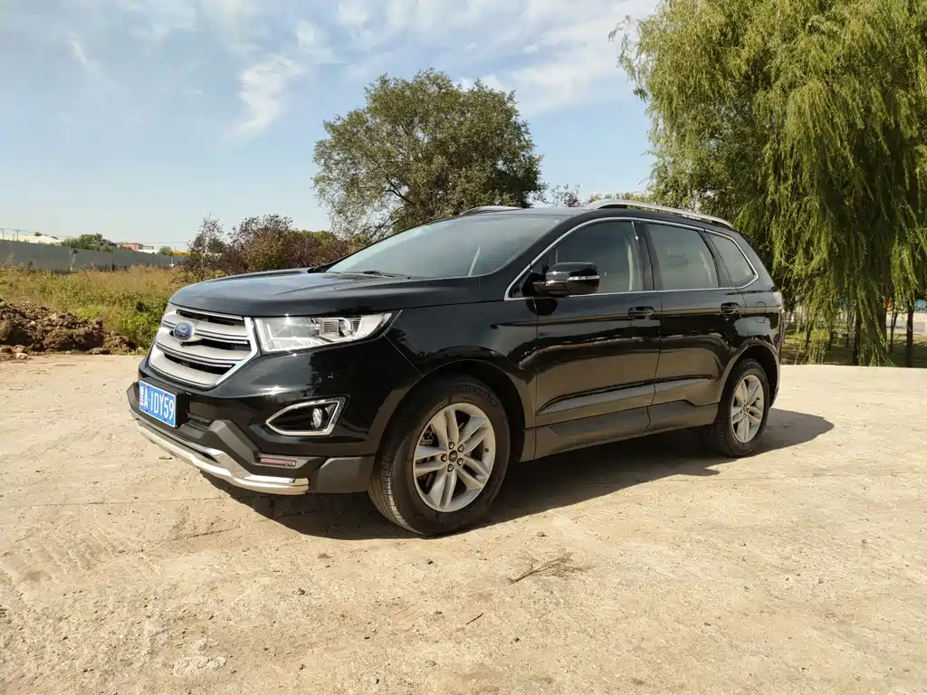 Ford Edge — фото 3