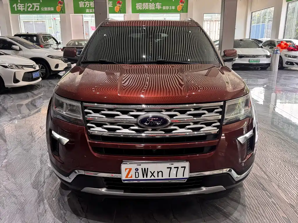 Ford Explorer (Import) — фото 2