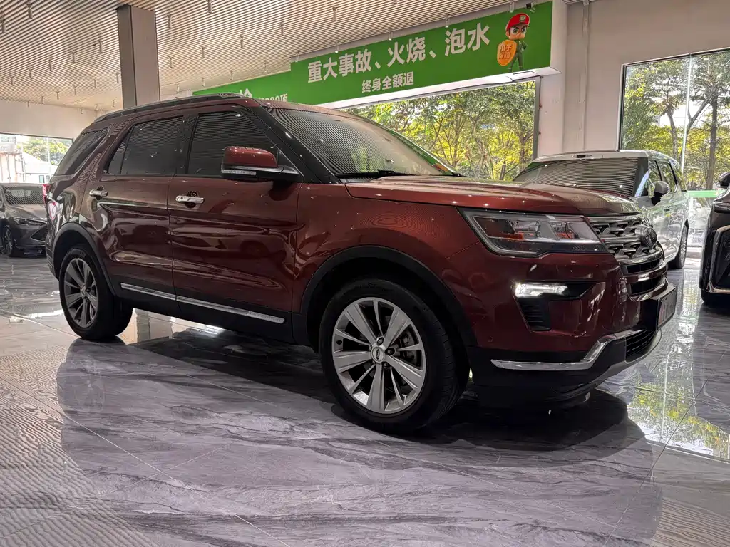 Ford Explorer (Import) — фото 3