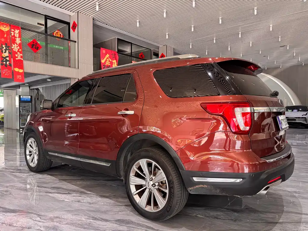 Ford Explorer (Import) — фото 7