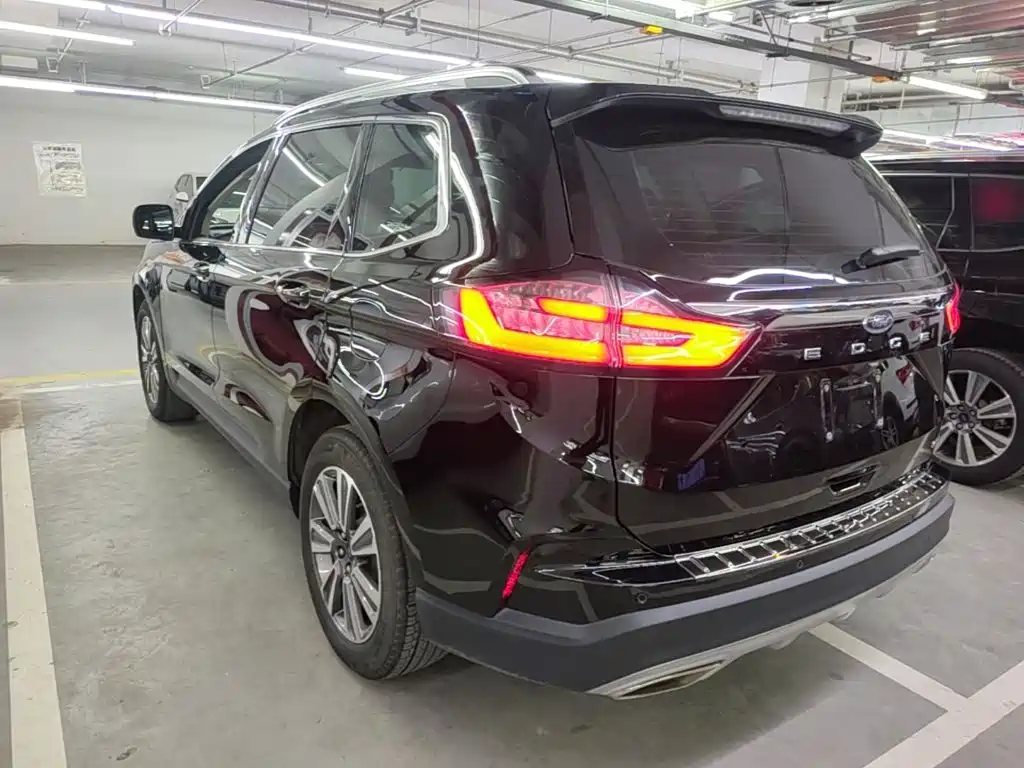 Ford Edge — фото 5