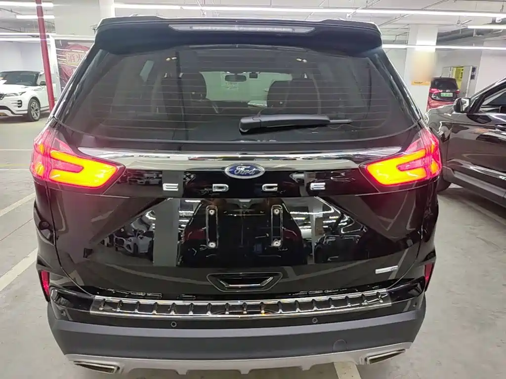 Ford Edge — фото 6