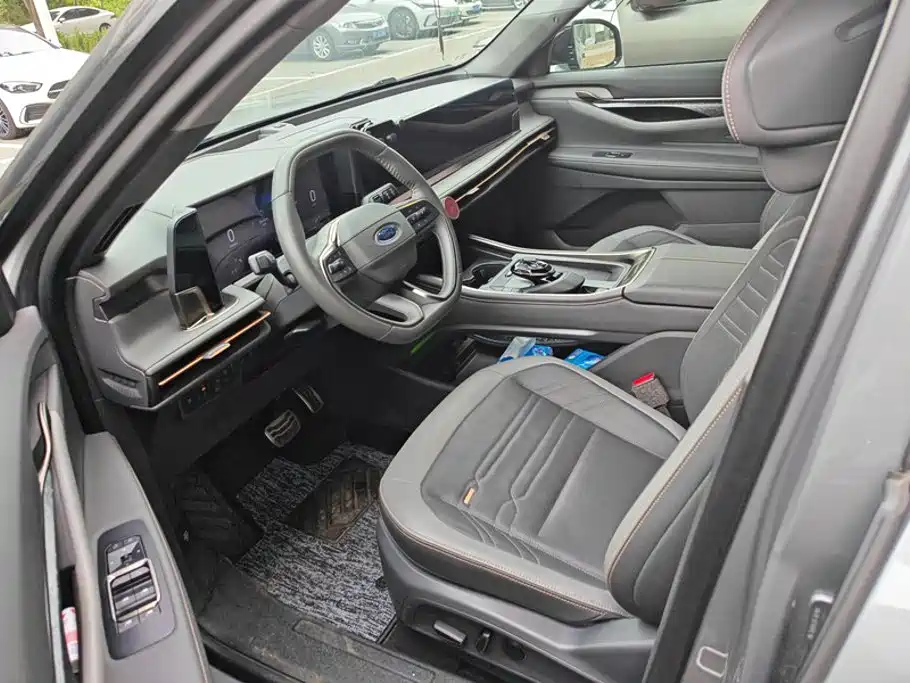 Ford Edge — фото 9