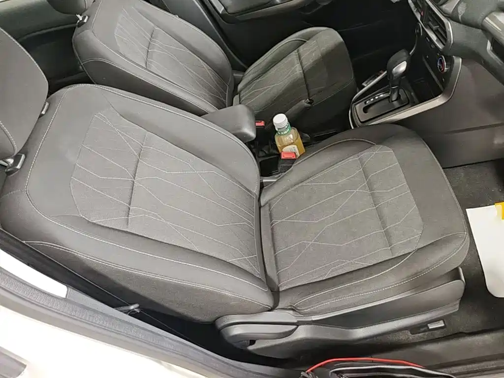 Ford Ecosport — фото 25