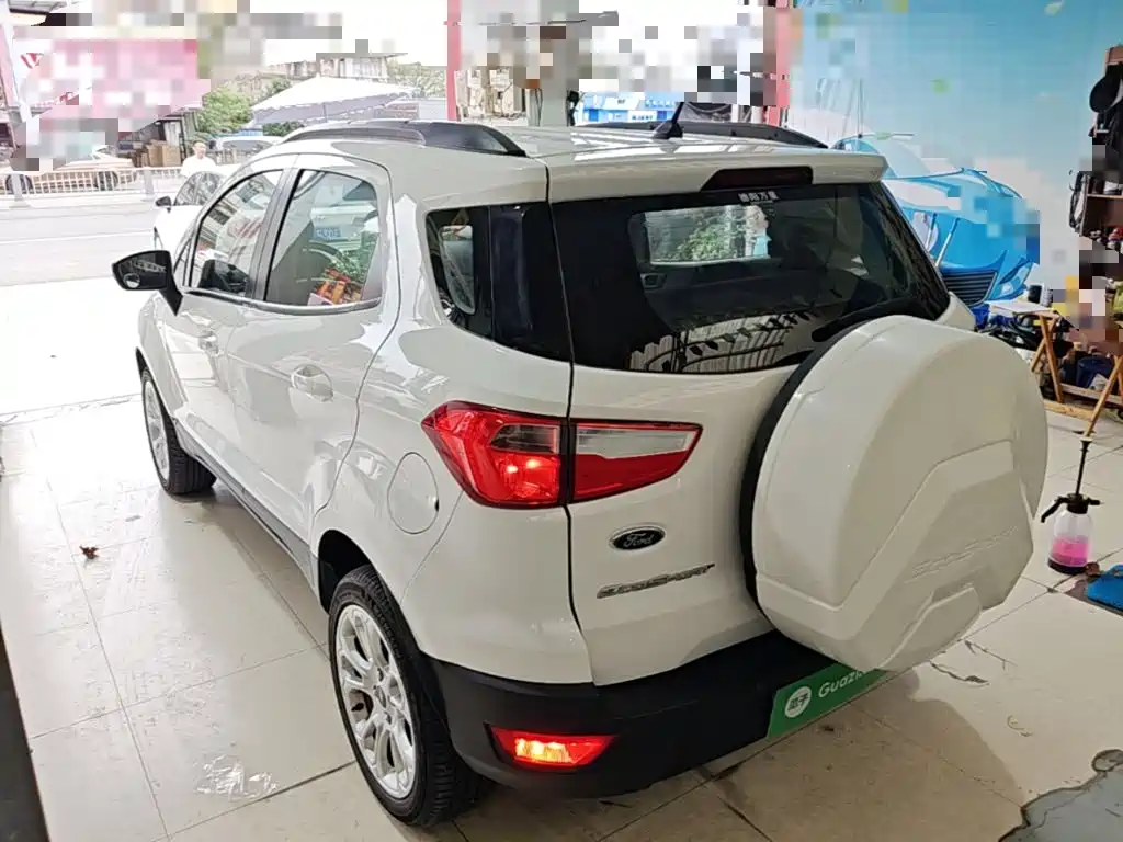 Ford Ecosport — фото 5
