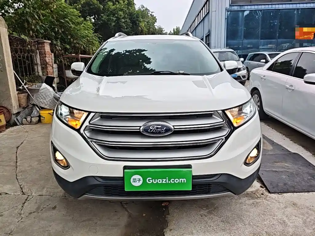 Ford Edge — фото 3