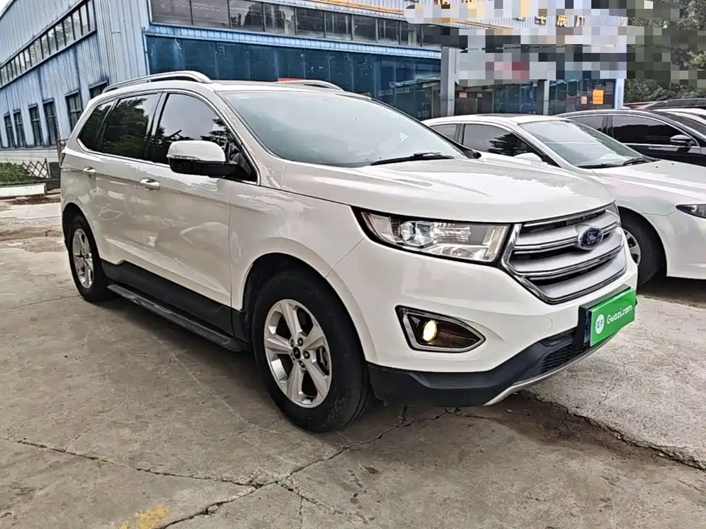 Ford Edge — фото 4