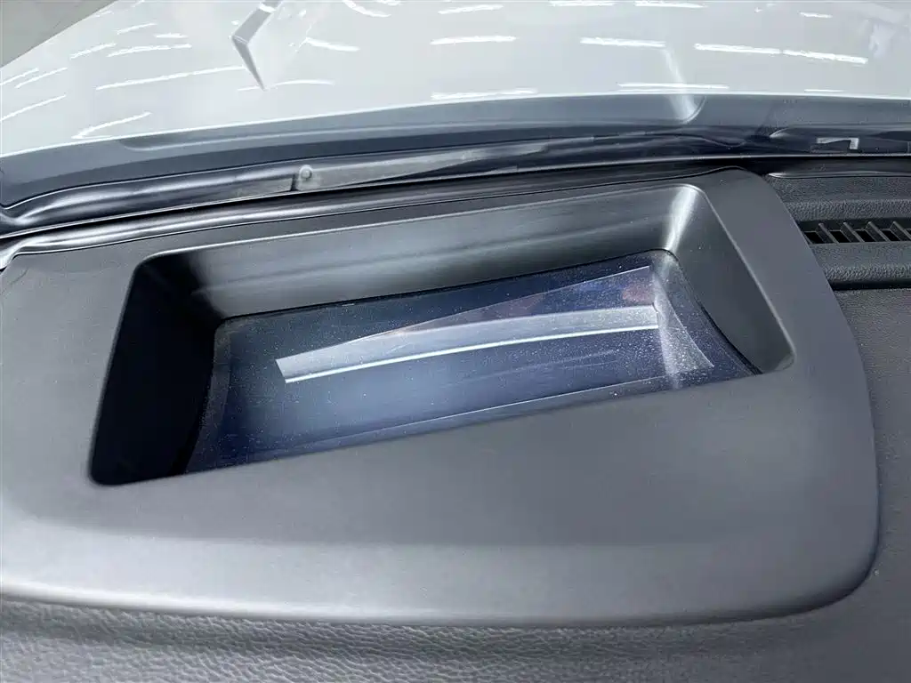 GAC Motor Trumpchi ES9 — фото 13