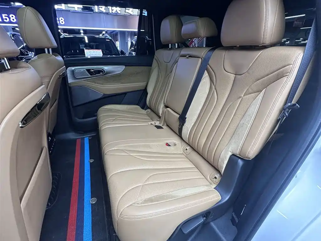 GAC Motor Trumpchi ES9 — фото 31