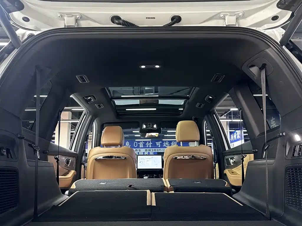 GAC Motor Trumpchi ES9 — фото 36