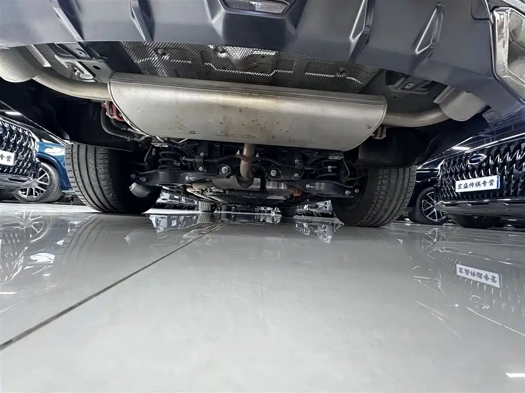 GAC Motor Trumpchi ES9 — фото 37