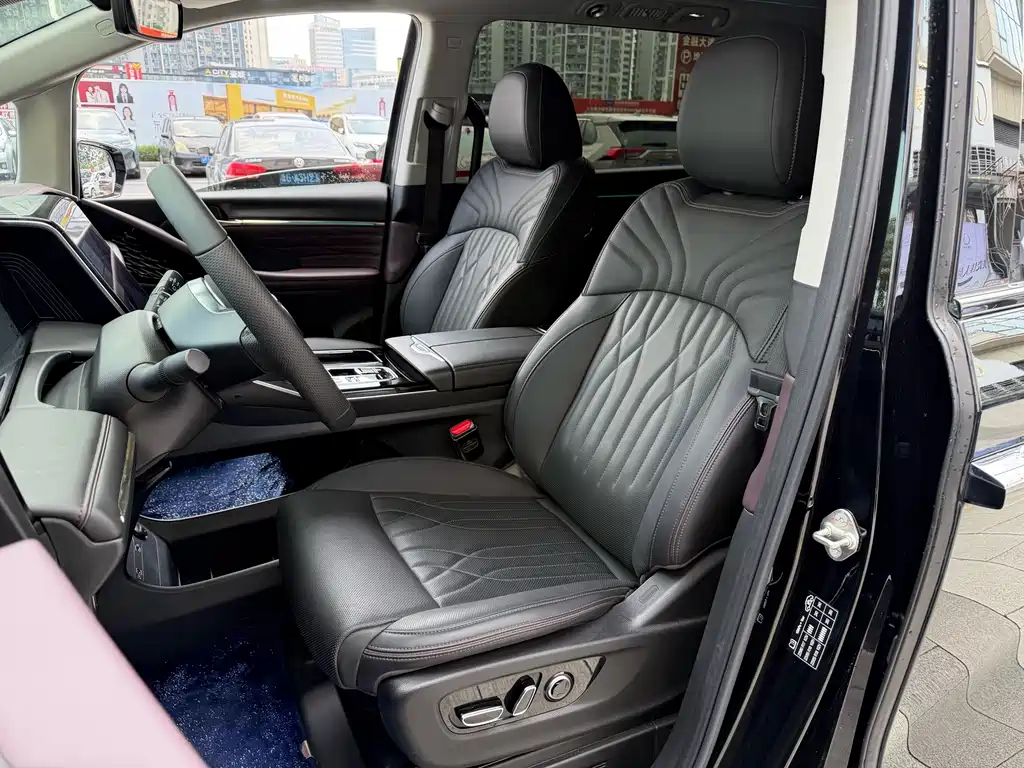 GAC Motor Trumpchi M8 — фото 7