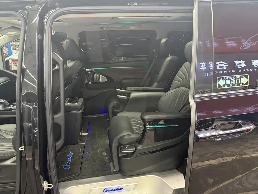 GAC Motor Trumpchi M8 — фото 8
