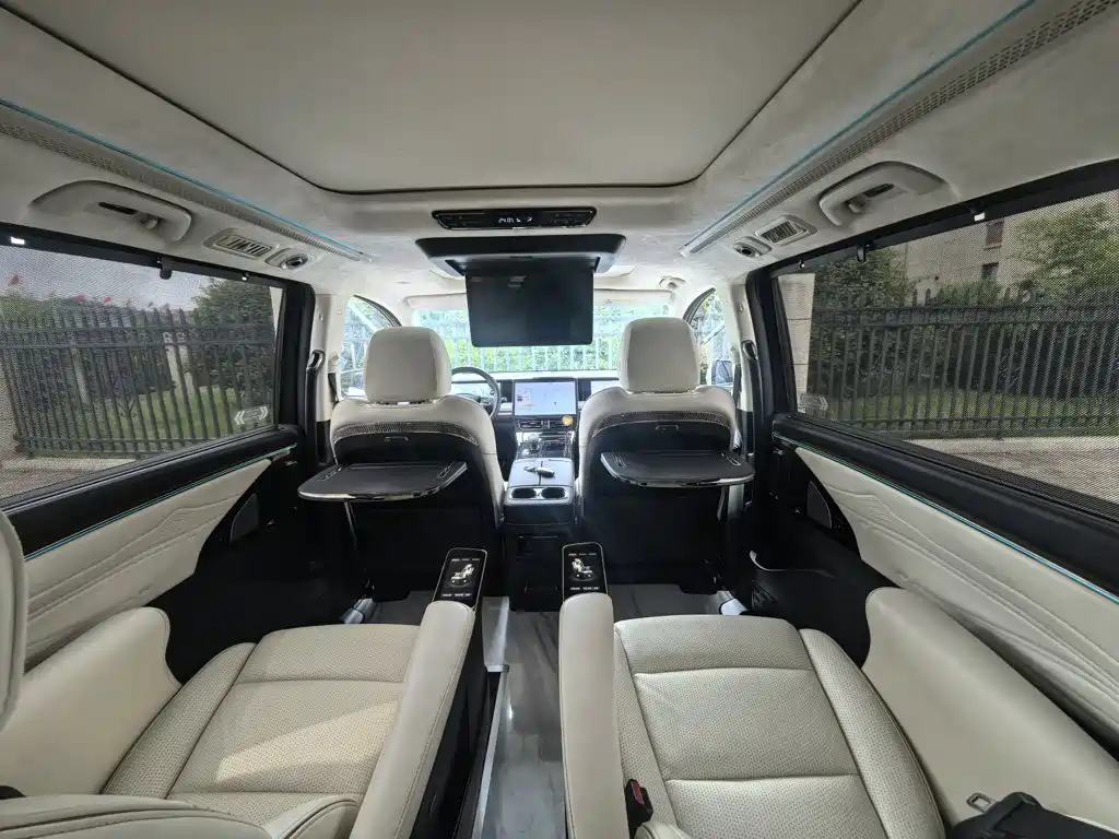 GAC Motor Trumpchi E9 — фото 2