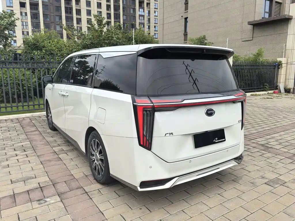 GAC Motor Trumpchi E9 — фото 9