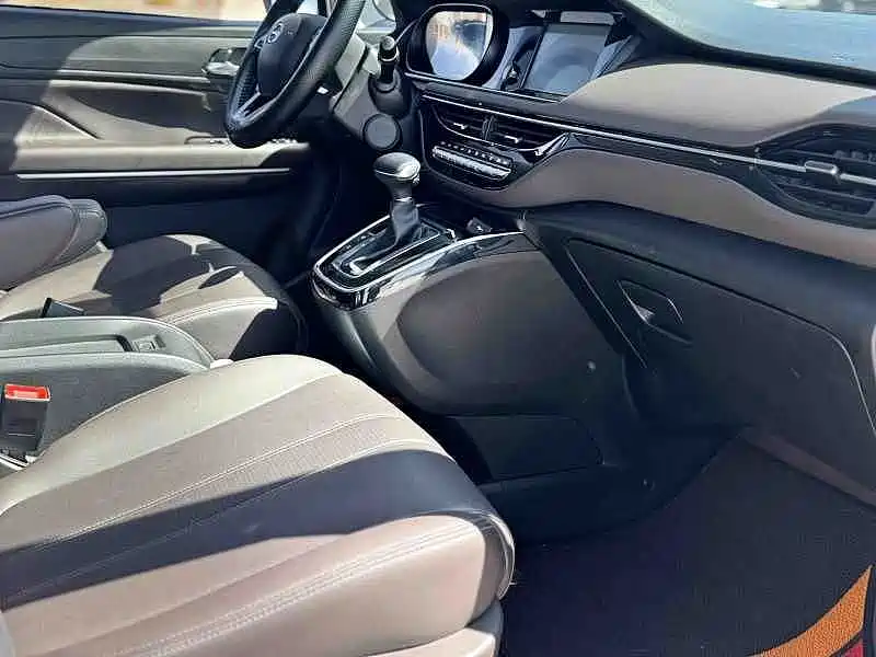 GAC Motor Trumpchi M6 — фото 10