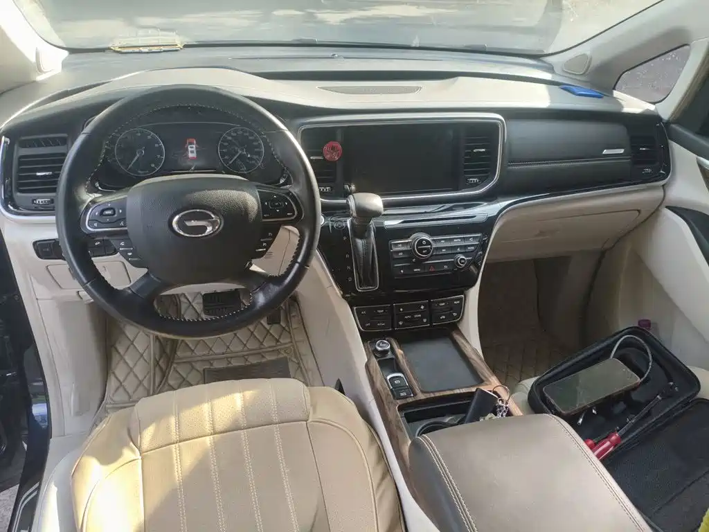 GAC Motor Trumpchi M8 — фото 10