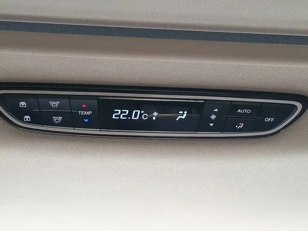 GAC Motor Trumpchi M8 — фото 22