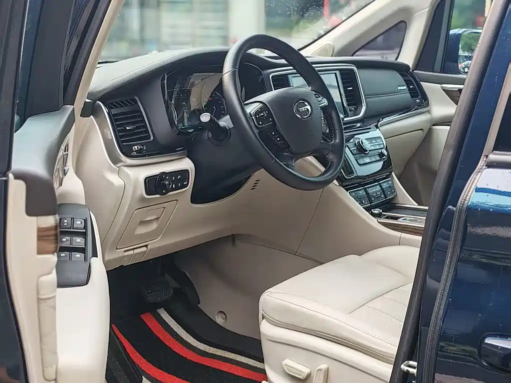 GAC Motor Trumpchi M8 — фото 9