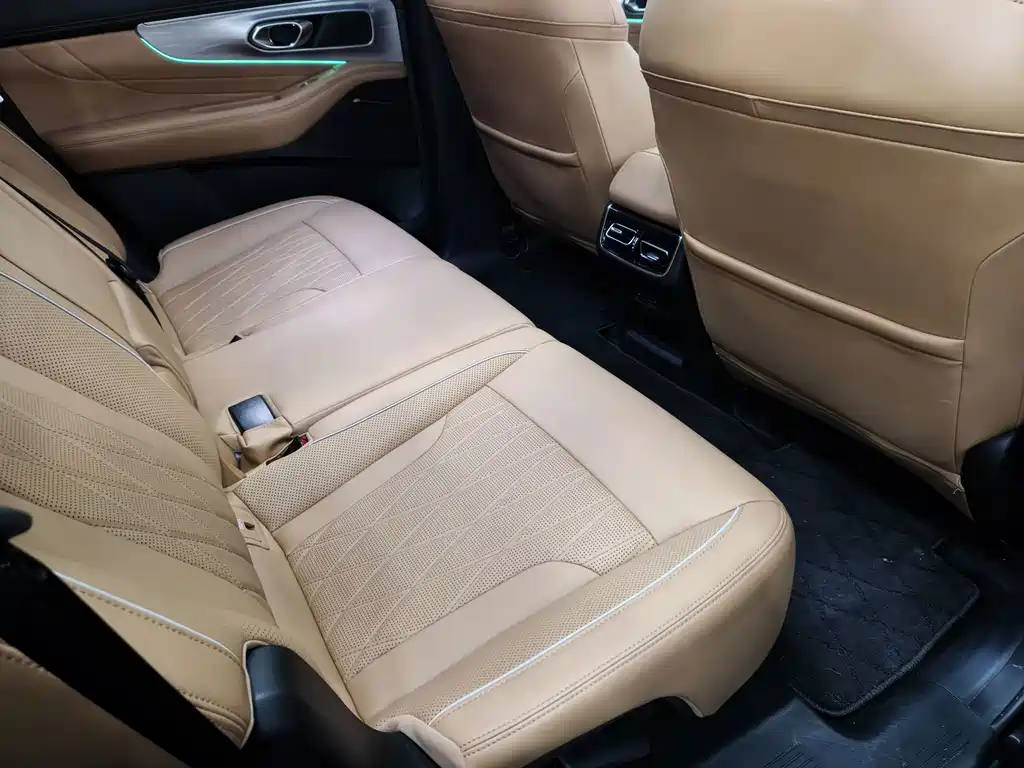 GAC Motor Trumpchi GS8 — фото 16
