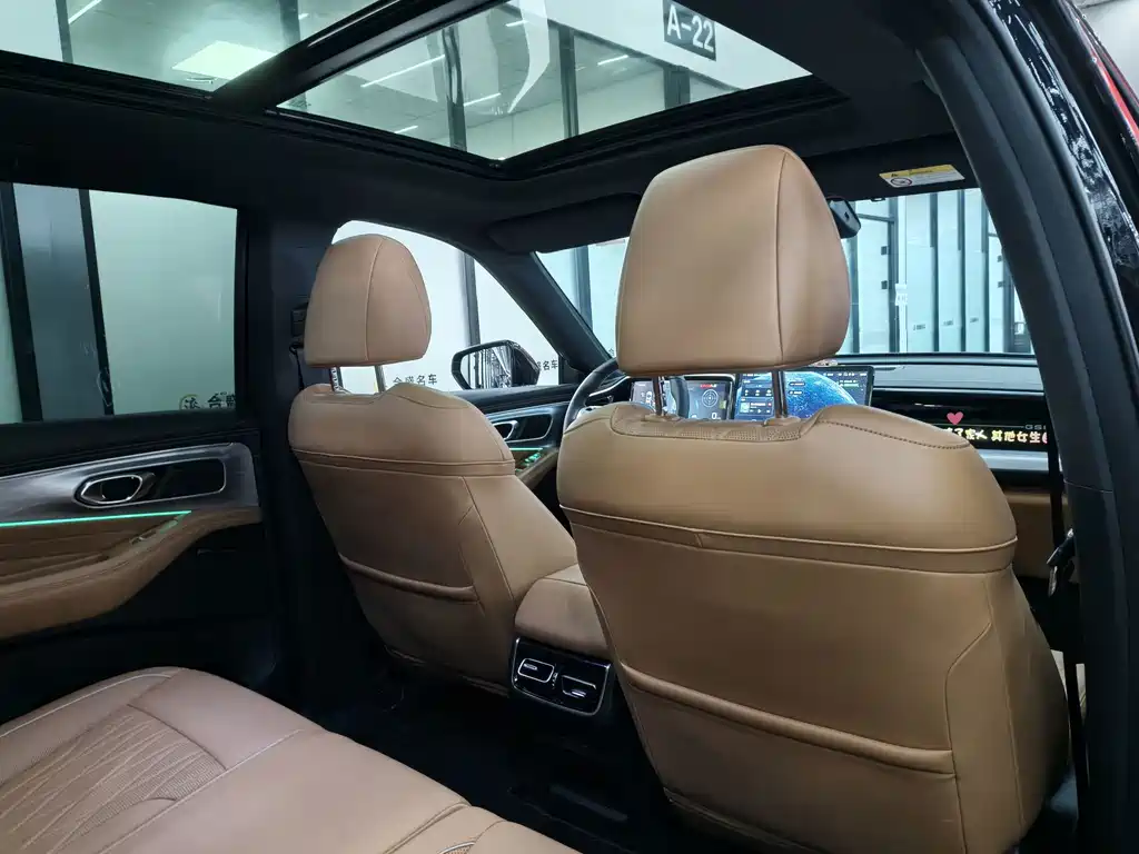 GAC Motor Trumpchi GS8 — фото 18