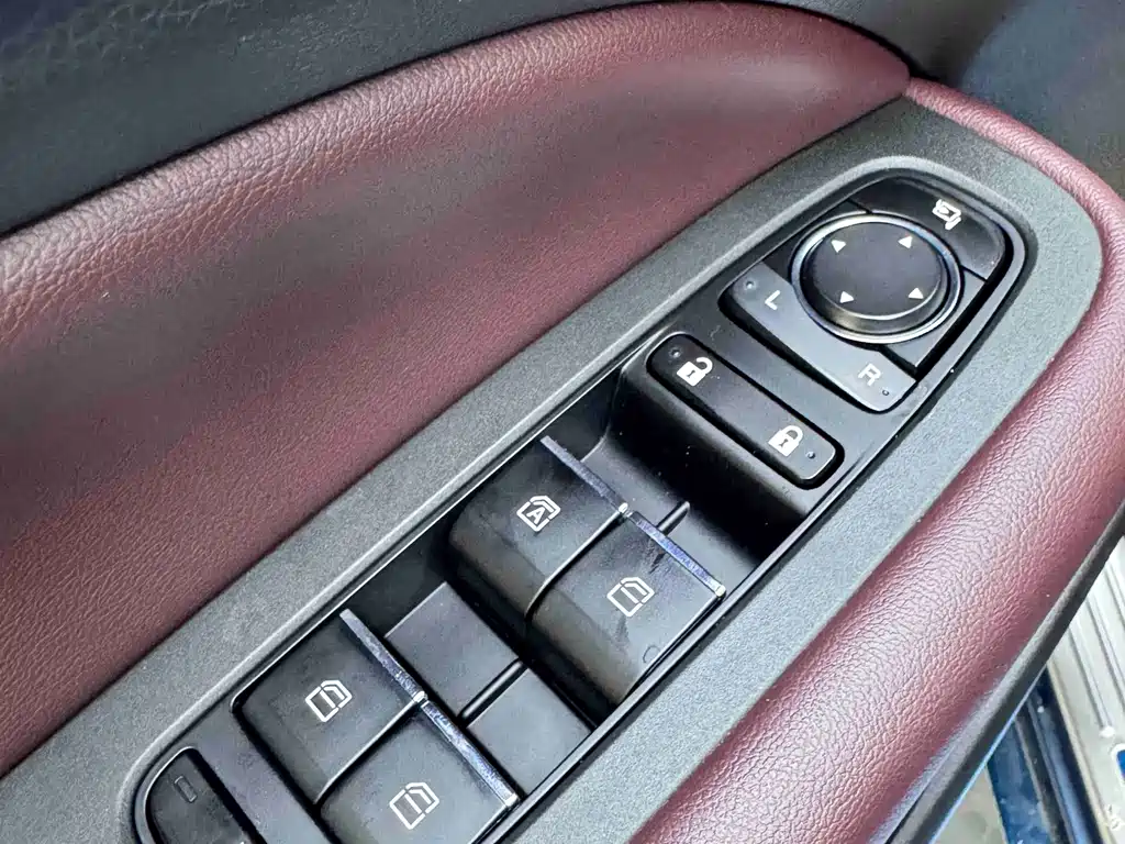GAC Motor Trumpchi M6 — фото 23