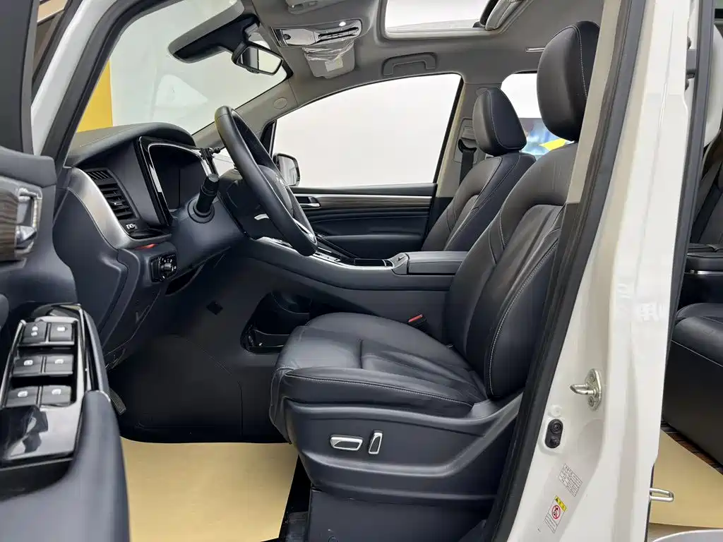 GAC Motor Trumpchi M8 — фото 15
