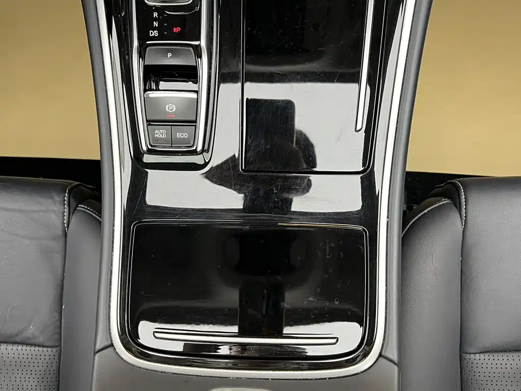 GAC Motor Trumpchi M8 — фото 24