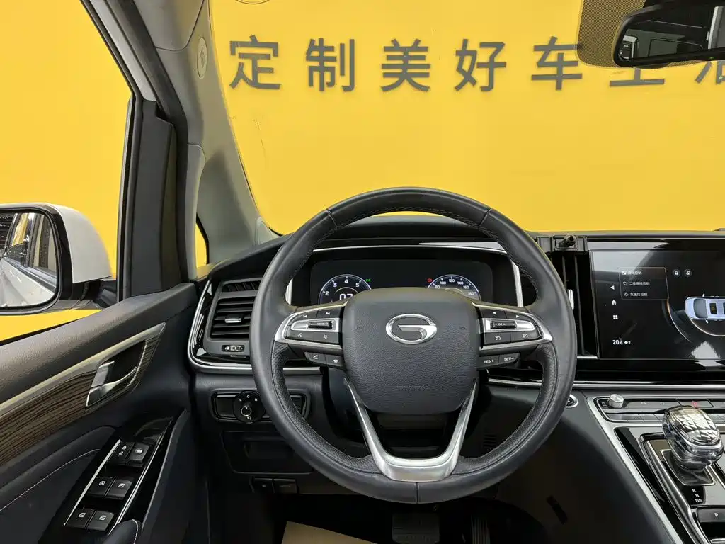 GAC Motor Trumpchi M8 — фото 28