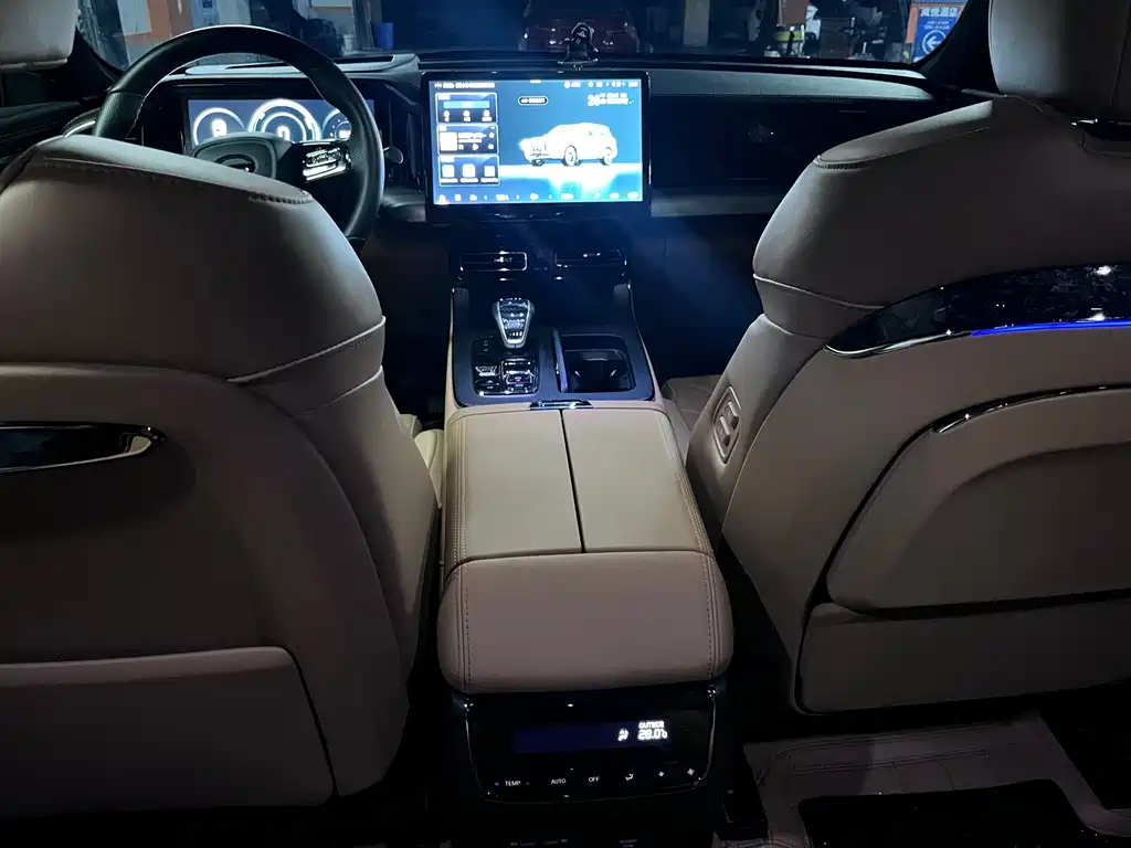 GAC Motor Trumpchi ES9 — фото 10