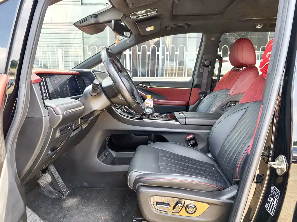 GAC Motor Trumpchi M8 — фото 4
