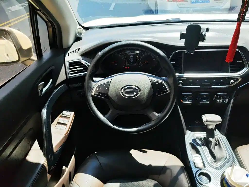 GAC Motor Trumpchi GS4 — фото 6