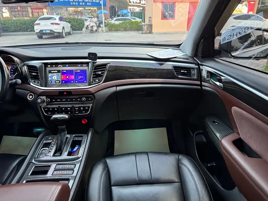 GAC Motor Trumpchi GS8 — фото 17