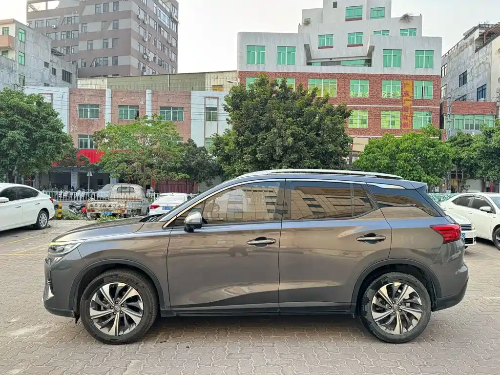 GAC Motor Trumpchi GS4 — фото 8