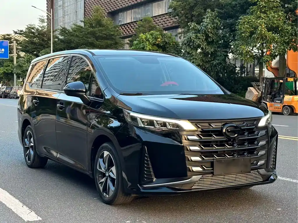 GAC Motor Trumpchi M6 — фото 3