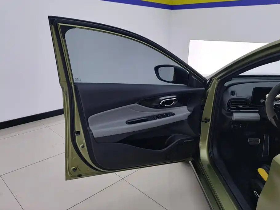 GAC Motor Shadow Leopard — фото 7