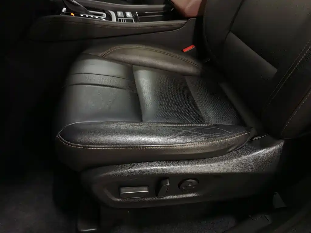 GAC Motor Trumpchi GS8 — фото 20